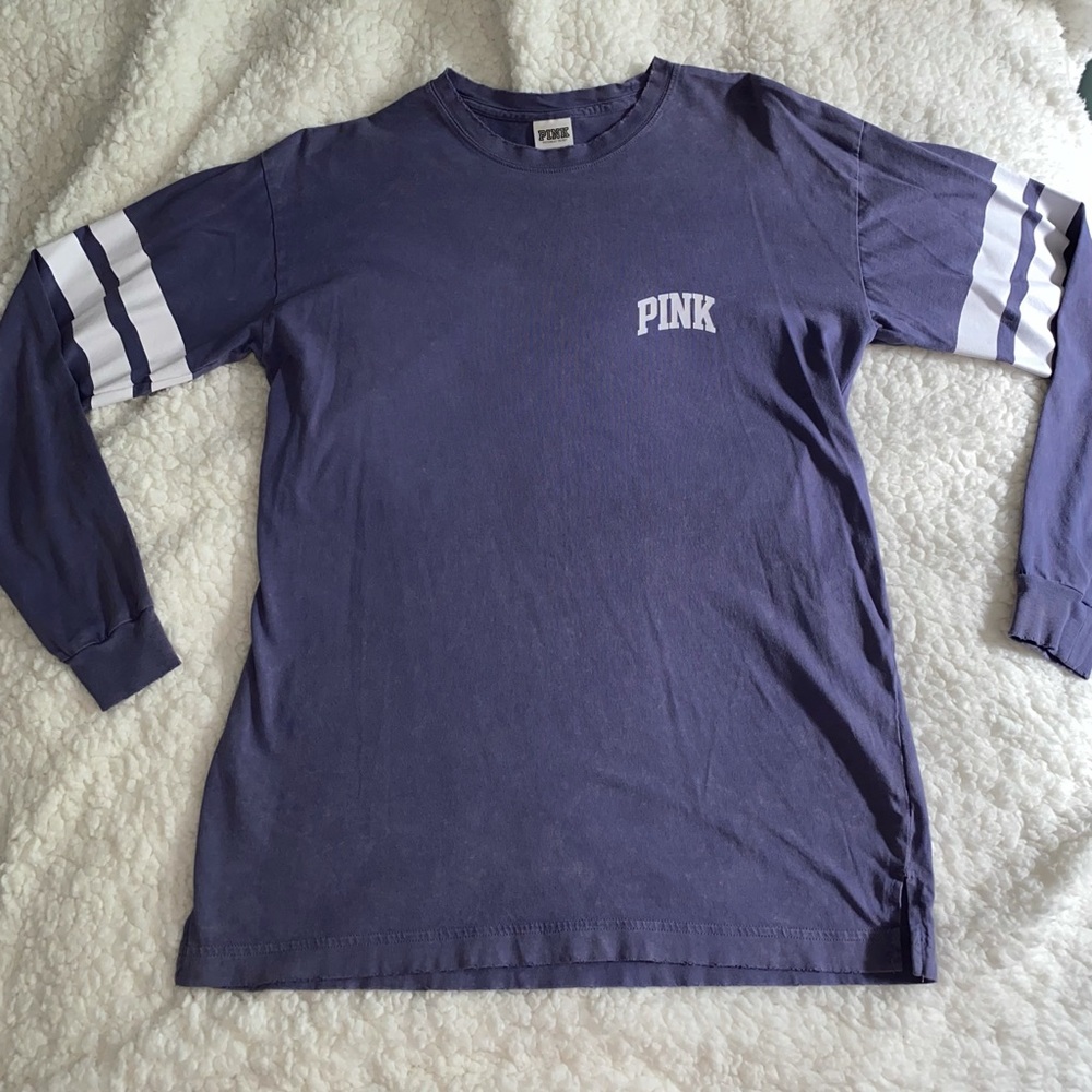 PINK Victoria Secret Long Sleeve T-shirt